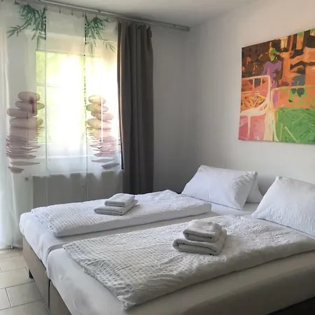 Zentrum , 900 M Zum * Konstanz