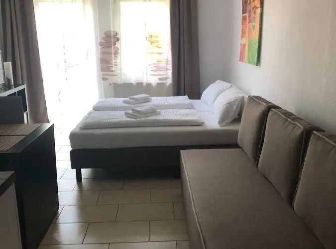 Apartmán Zentrum , 900 M Zum *