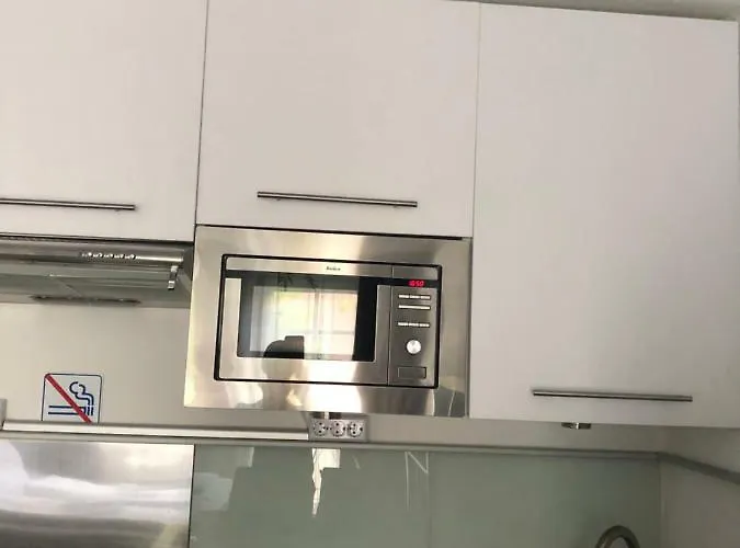 Zentrum , 900 M Zum * Kostnice